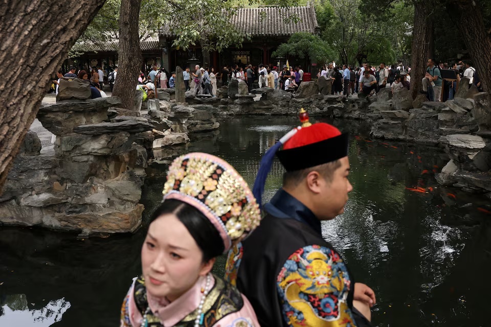China Golden Week travel boom exposes weak consumer spending
