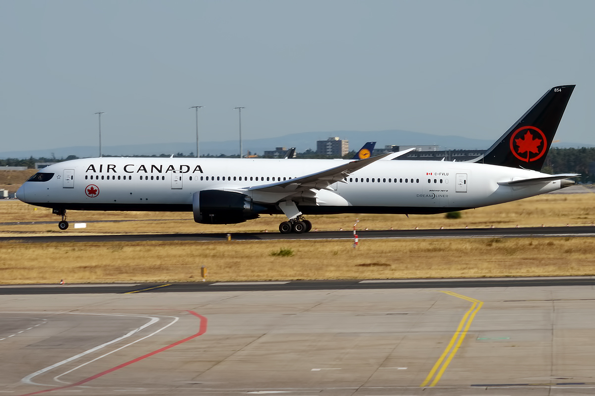 Air Canada Boeing 787-9 Dreamliner taxiing at an airport