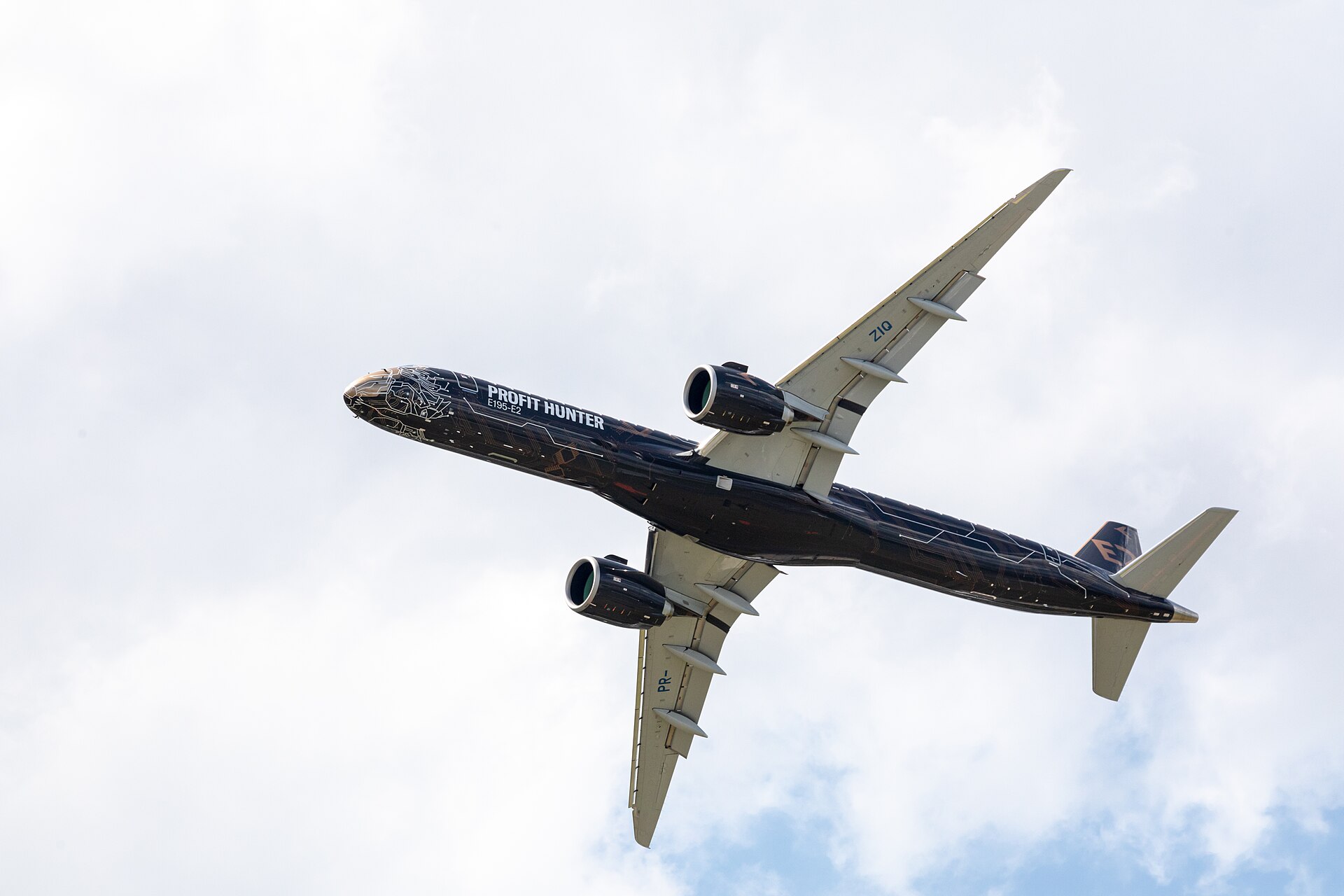 Embraer E195-E2 at the Paris Air Show