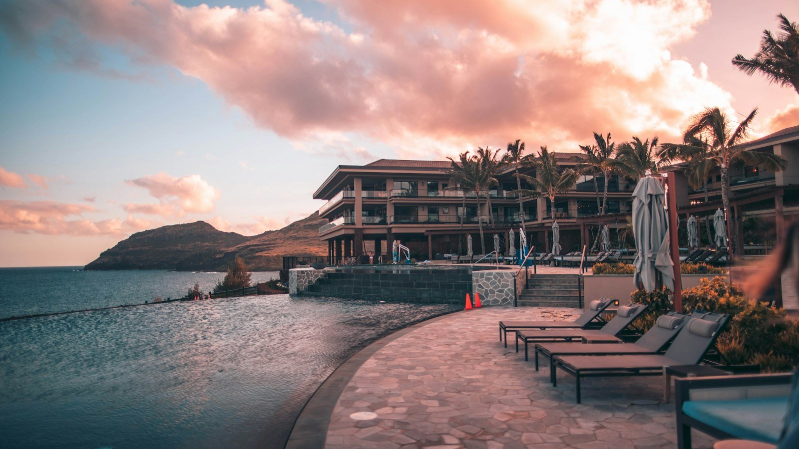 Resort building with an infinity pool